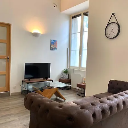 Le Descartes: Cosy In The Centre Apartment *